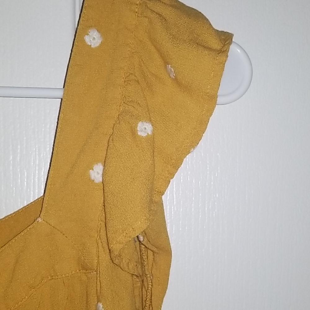 Ruffle Tank - Picture 3 of 6